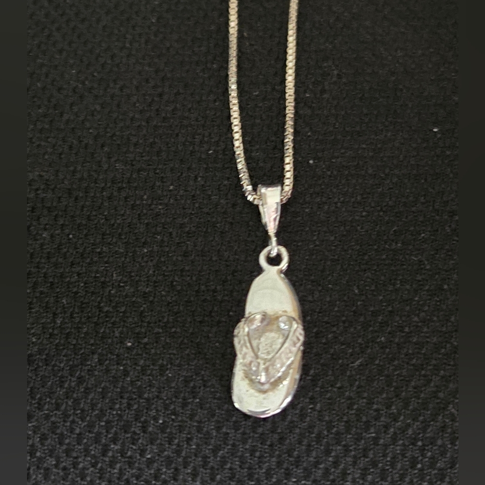 Silver Flip Flop Pendant Necklace